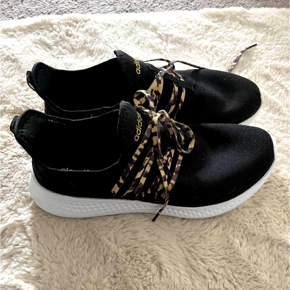 Adidas Coudfoam Comfort Women’s Size 9.5 running shoes
